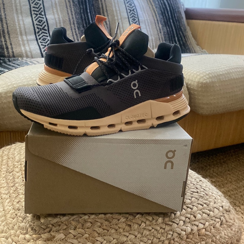 On cloud Cloudnova sneakers brand new never worn size 8 women’s